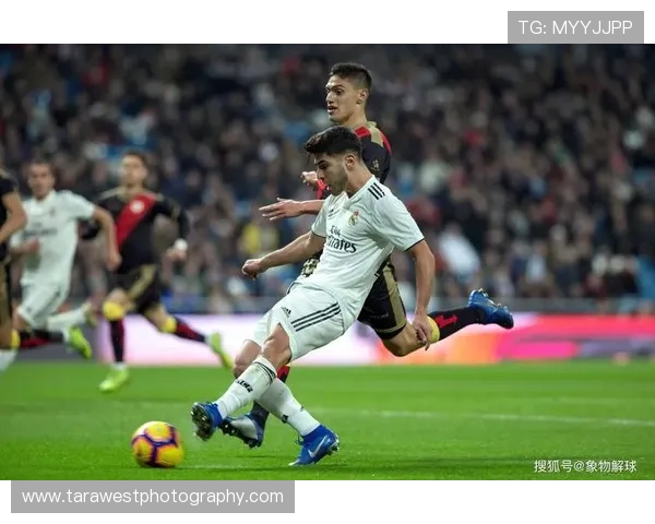 西甲球队欧冠卫冕形势分析：竞争格局与近期表现