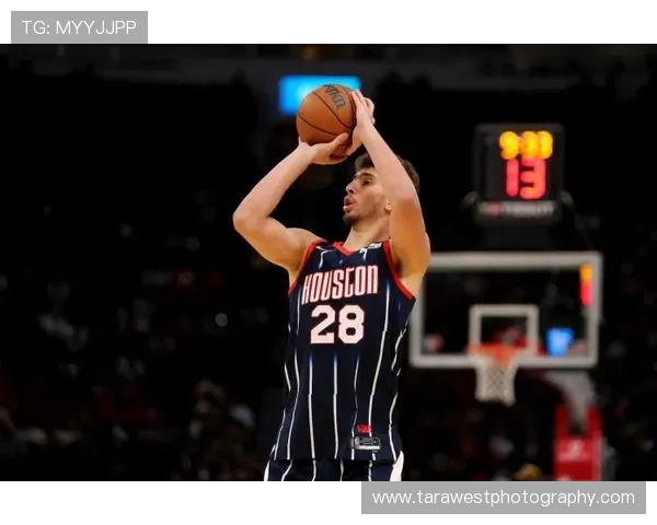 申京挡拆策应带动错位篮下效率比上季提升